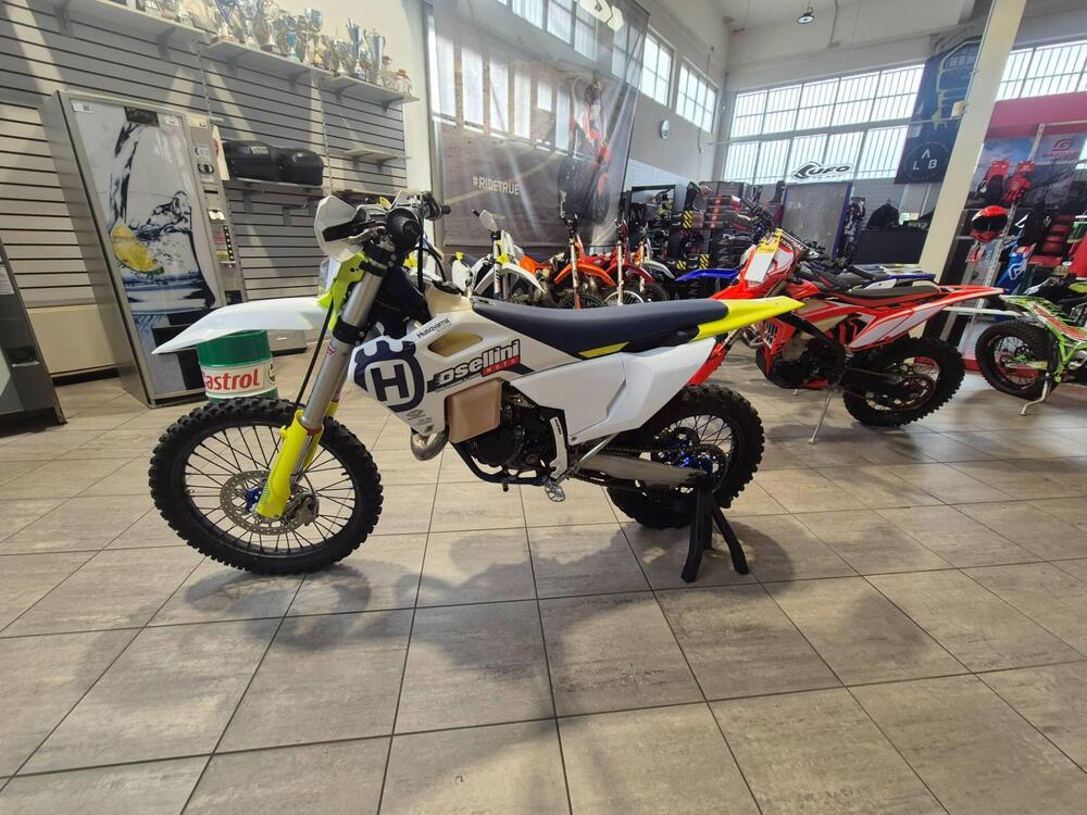 Husqvarna TE 125 (2025) (5)