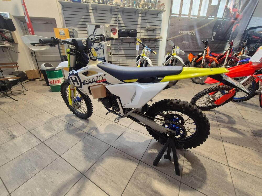 Husqvarna TE 125 (2025) (6)