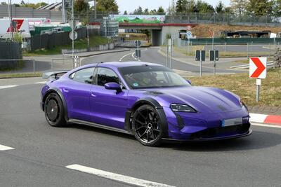 Porsche Taycan GT4 RS: prototipo estremo mette alla prova i limiti al N&uuml;rburgring