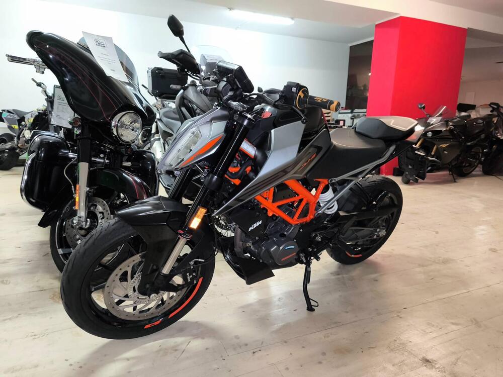 KTM 125 Duke (2021 - 23) (4)
