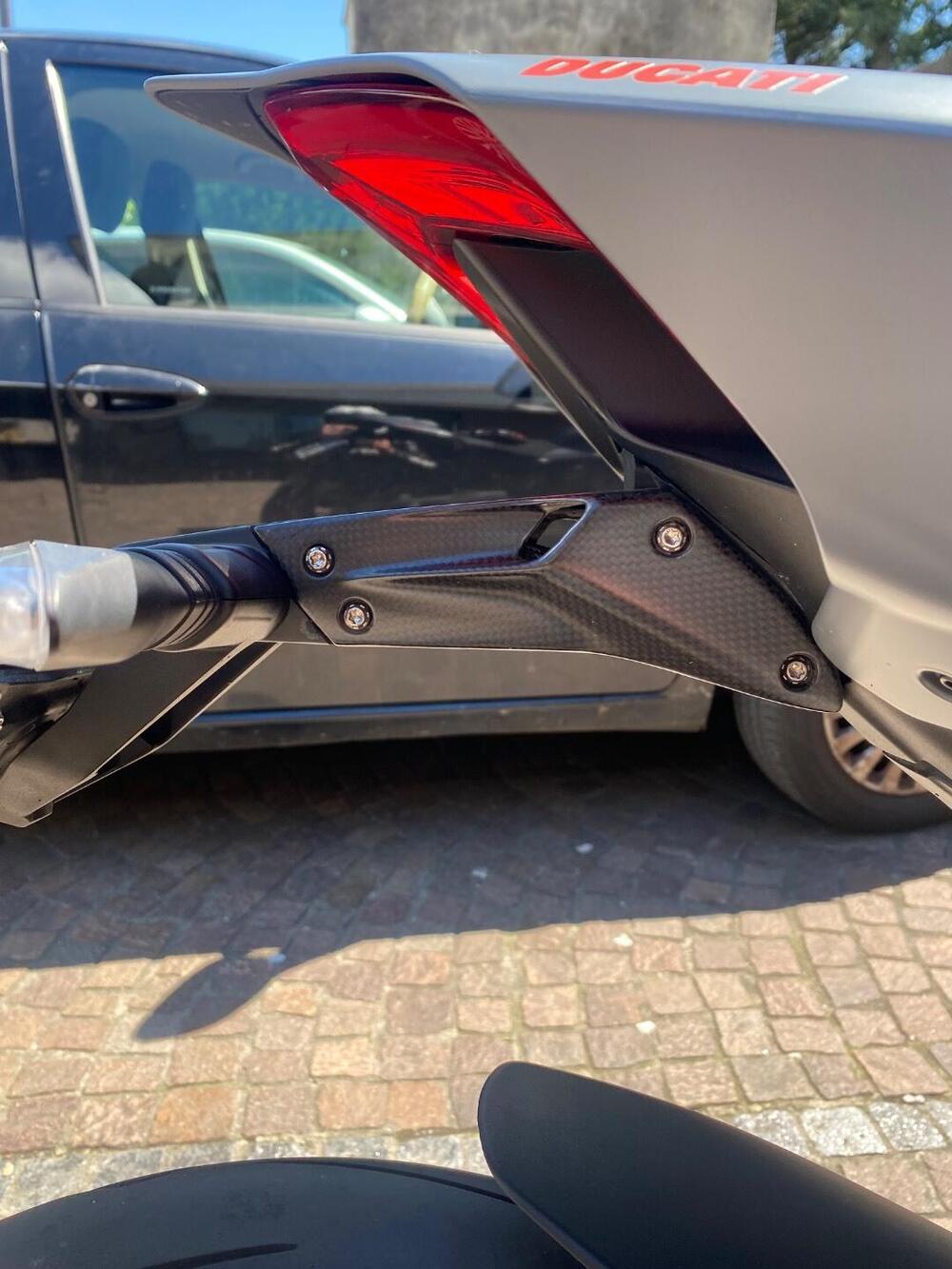 Ducati Streetfighter V4 S (2023 - 24) (4)