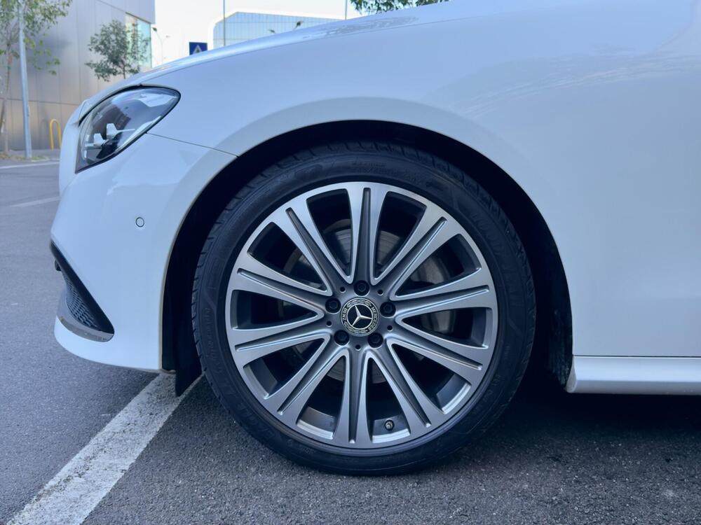 Mercedes-Benz Classe E Coupé usata a Milano (4)