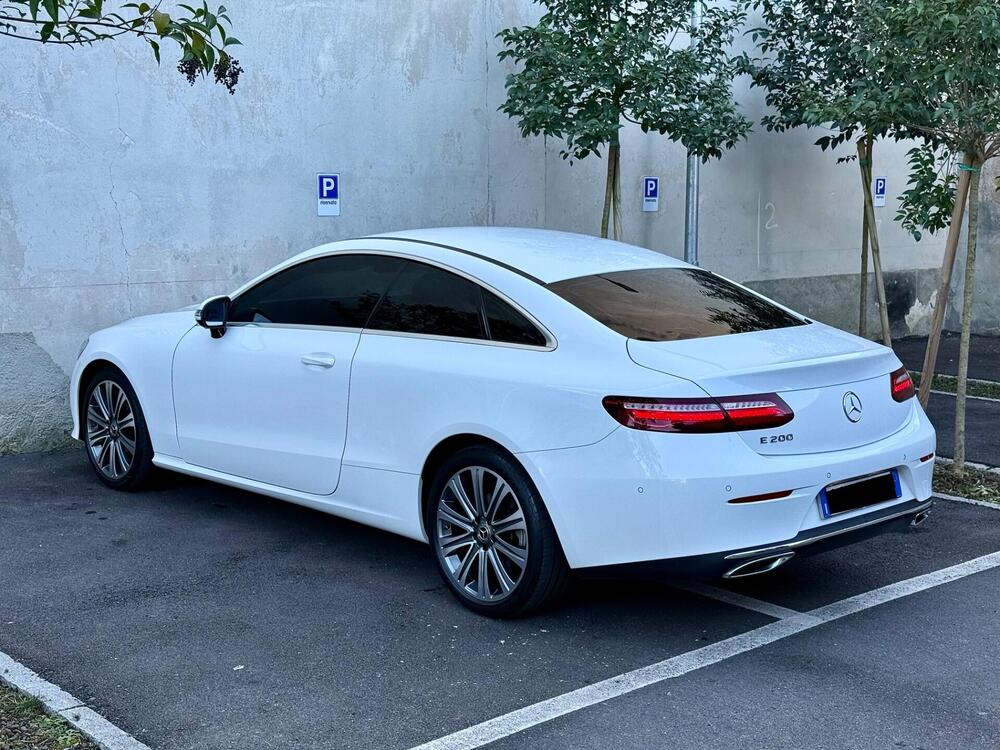 Mercedes-Benz Classe E Coupé usata a Milano (6)