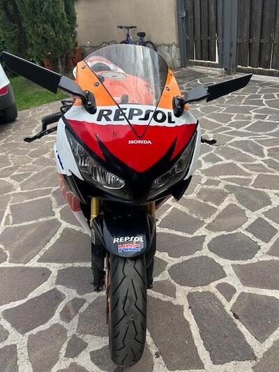 Honda CBR 1000 RR Fireblade (2012 - 16) usata