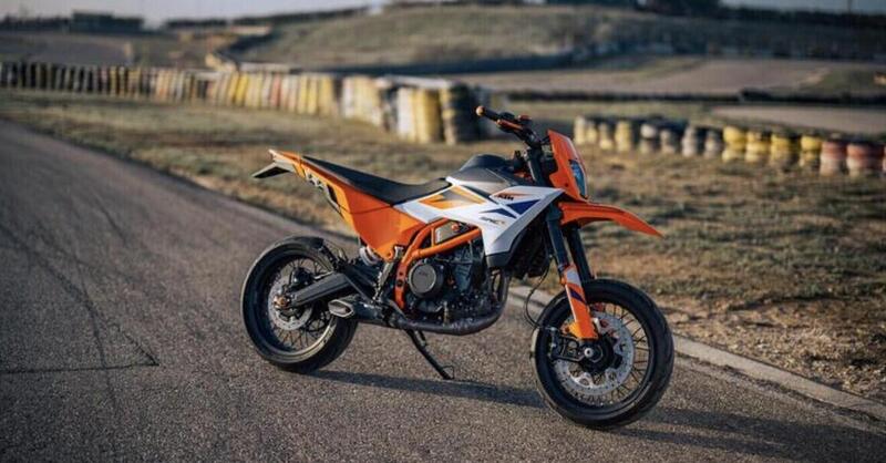 KTM 390 SMC R, la videoscheda tecnica: tutto quello che c&#039;&egrave; da sapere [VIDEO]