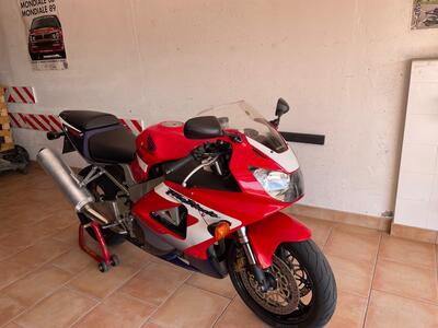Honda CBR 900 RR Fireblade (2000 - 01) usata