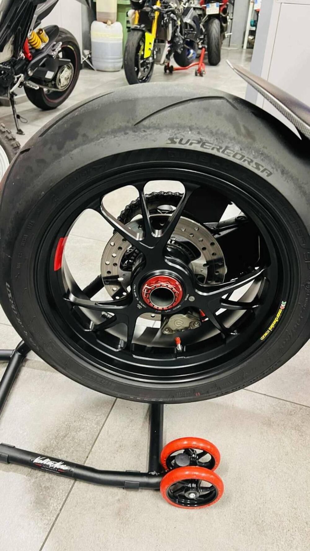 Ducati Panigale V4 R (2023 - 24) (13)