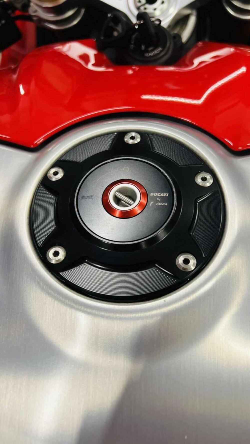 Ducati Panigale V4 R (2023 - 24) (16)