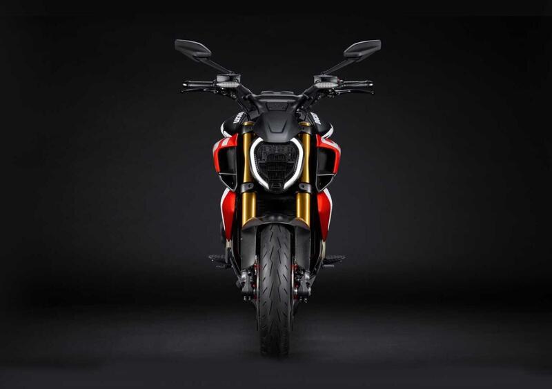 Ducati Diavel V4 Diavel V4 RS (2026) (6)