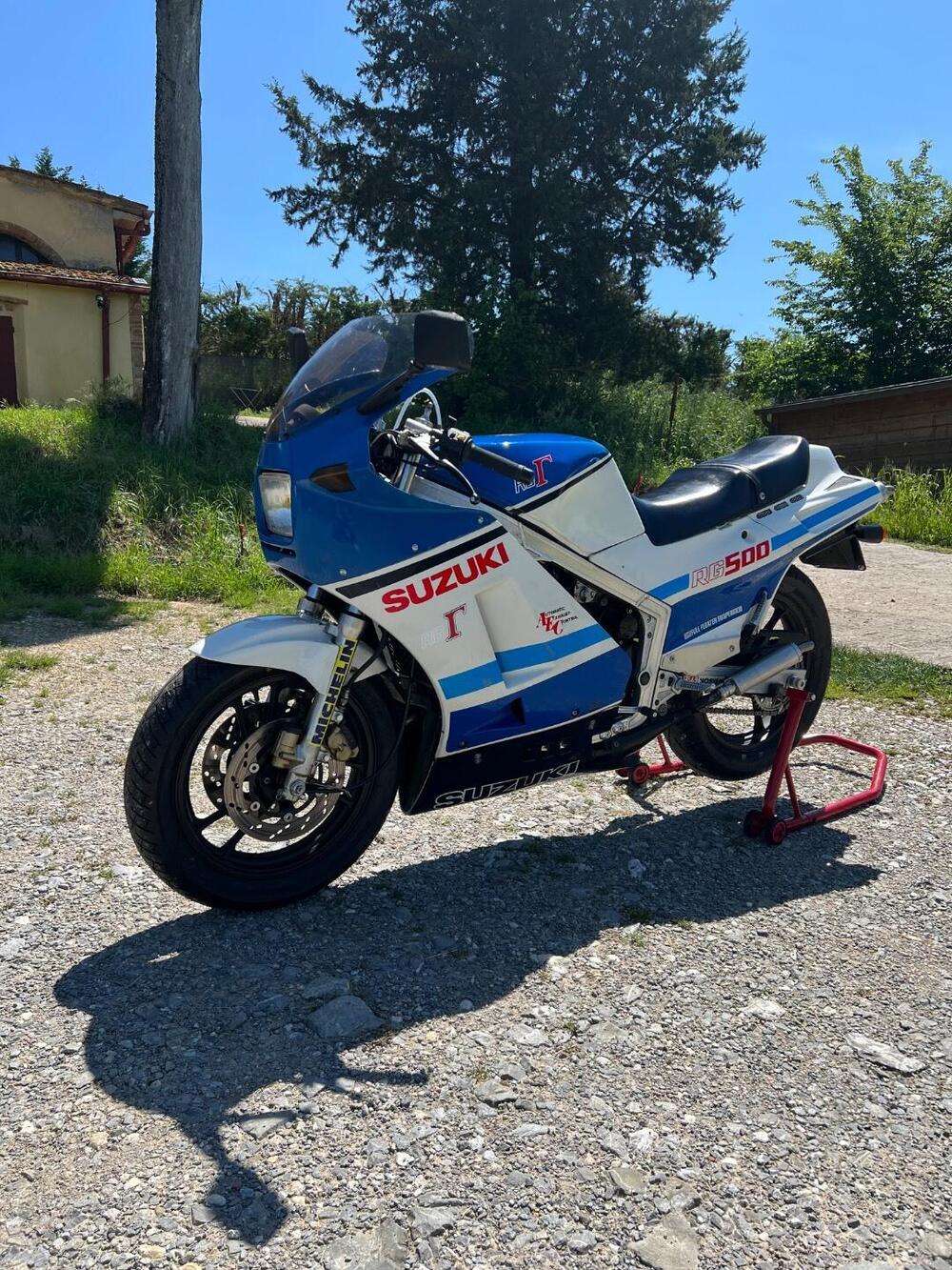 Suzuki Rg 500 gamma (4)