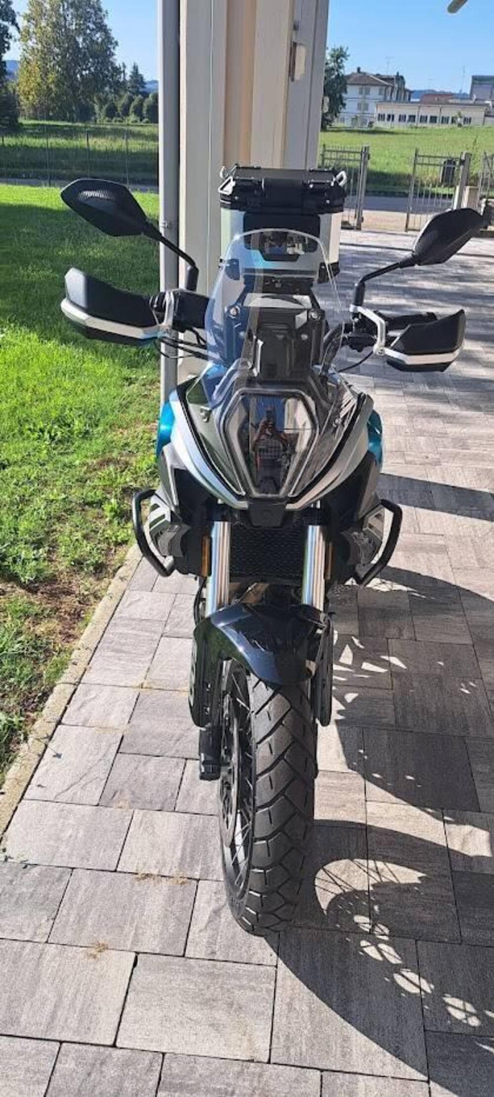 QJ Motor SRT 600 SX (2024 - 26) (3)