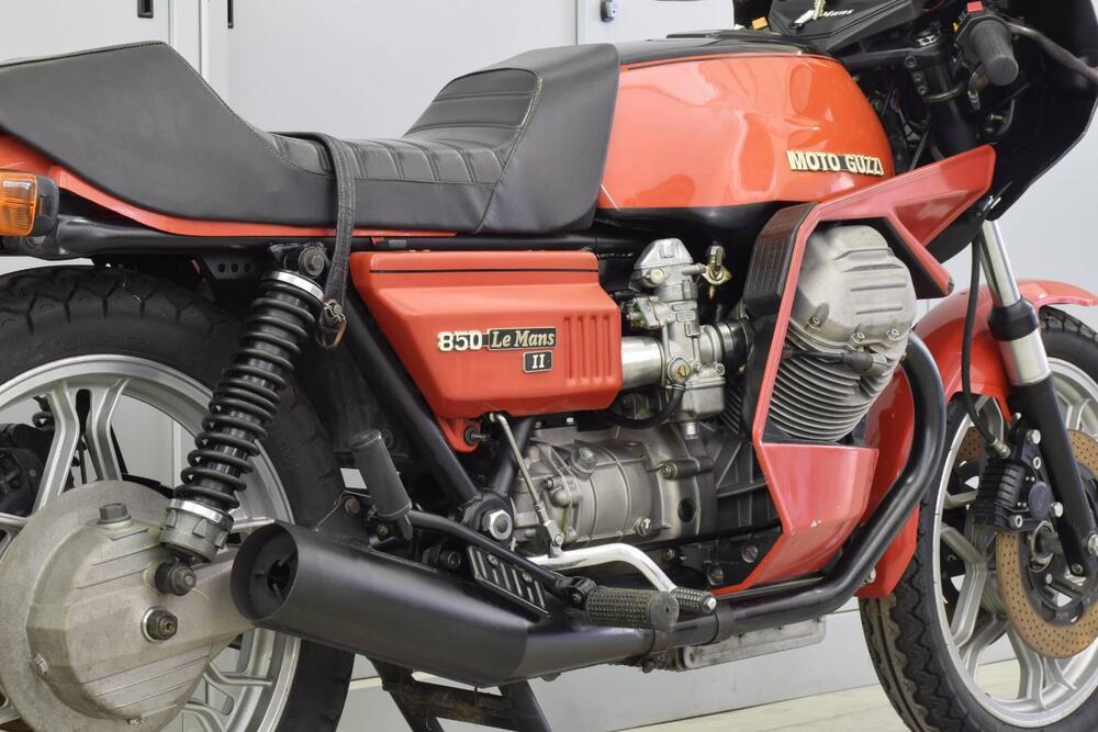 Moto Guzzi 850 Le Mans II (6)