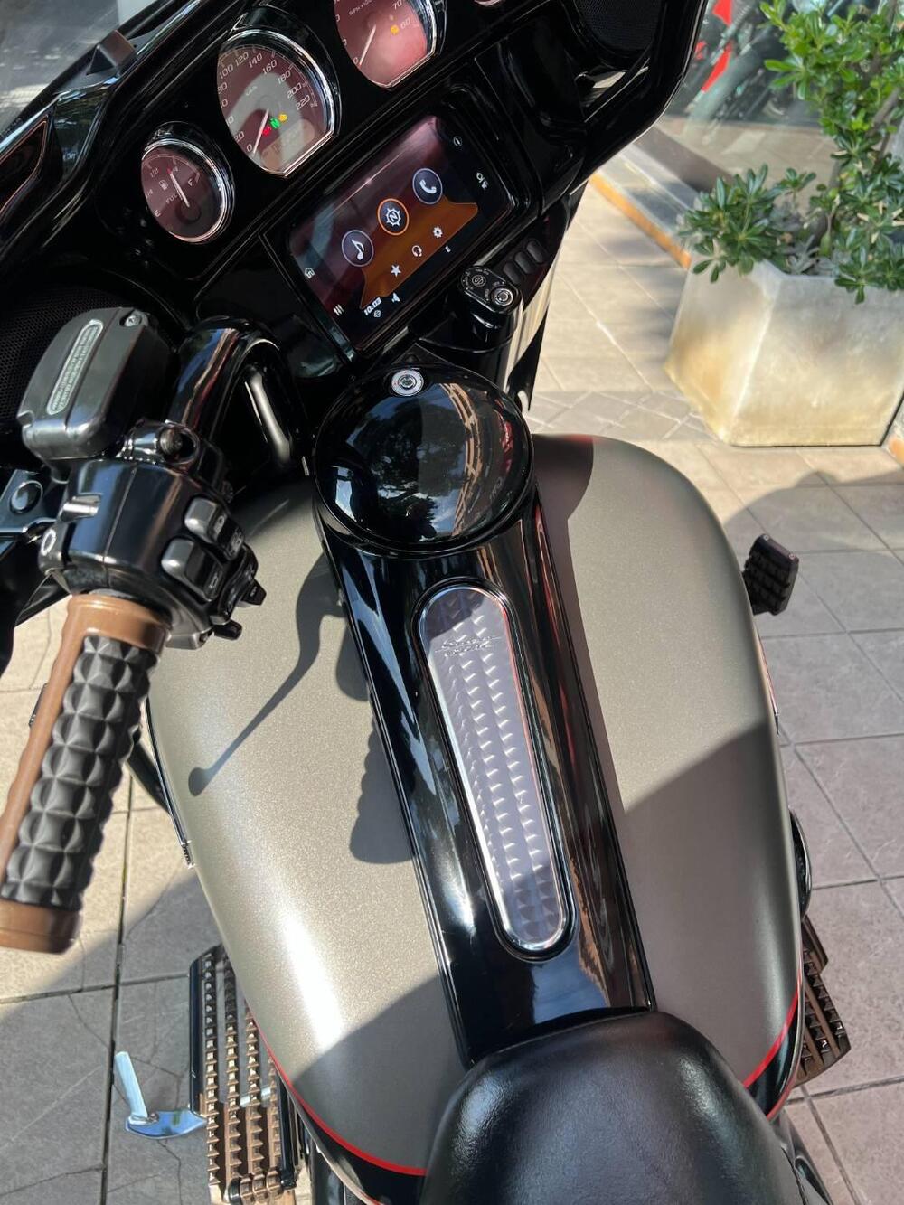 Harley-Davidson 114 Street Glide Special (2019 - 20) - FLHXS (11)