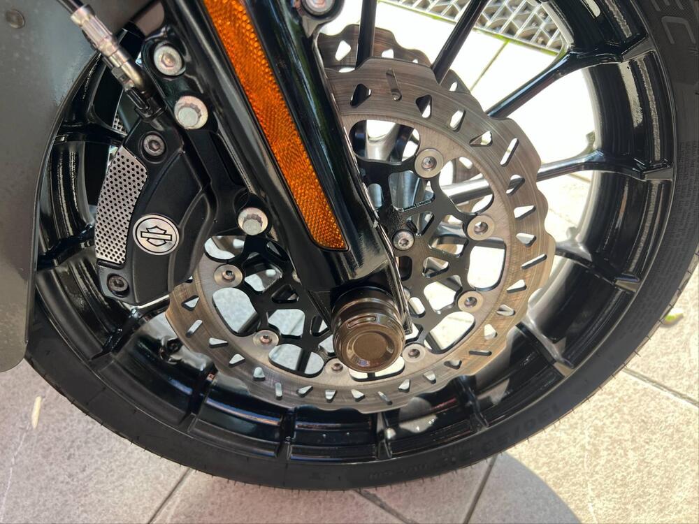 Harley-Davidson 114 Street Glide Special (2019 - 20) - FLHXS (19)