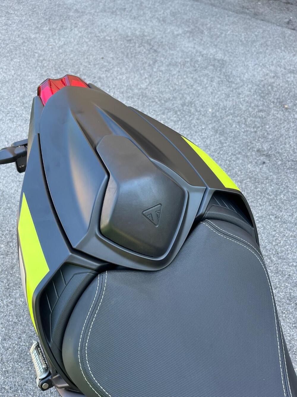 Triumph Street Triple RS (2020 - 22) (5)