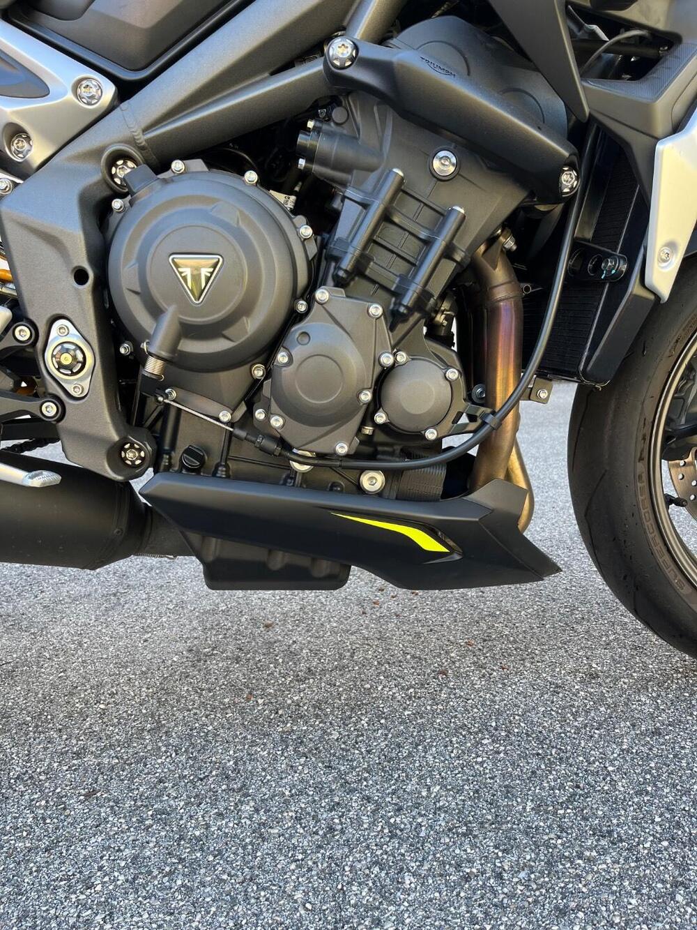 Triumph Street Triple RS (2020 - 22) (8)