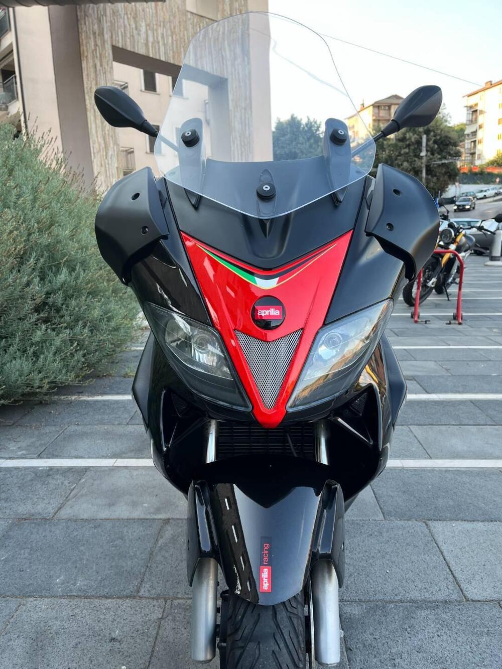 Aprilia SR Max 300 (2011 - 16) (4)