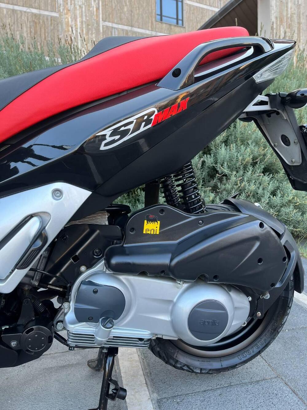 Aprilia SR Max 300 (2011 - 16) (10)