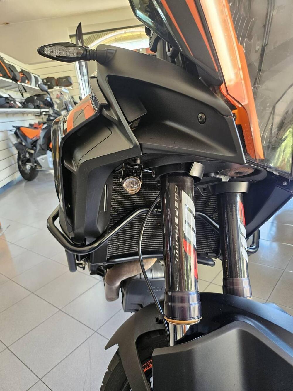 KTM 1290 Super Adventure S (2017 - 20) (2)