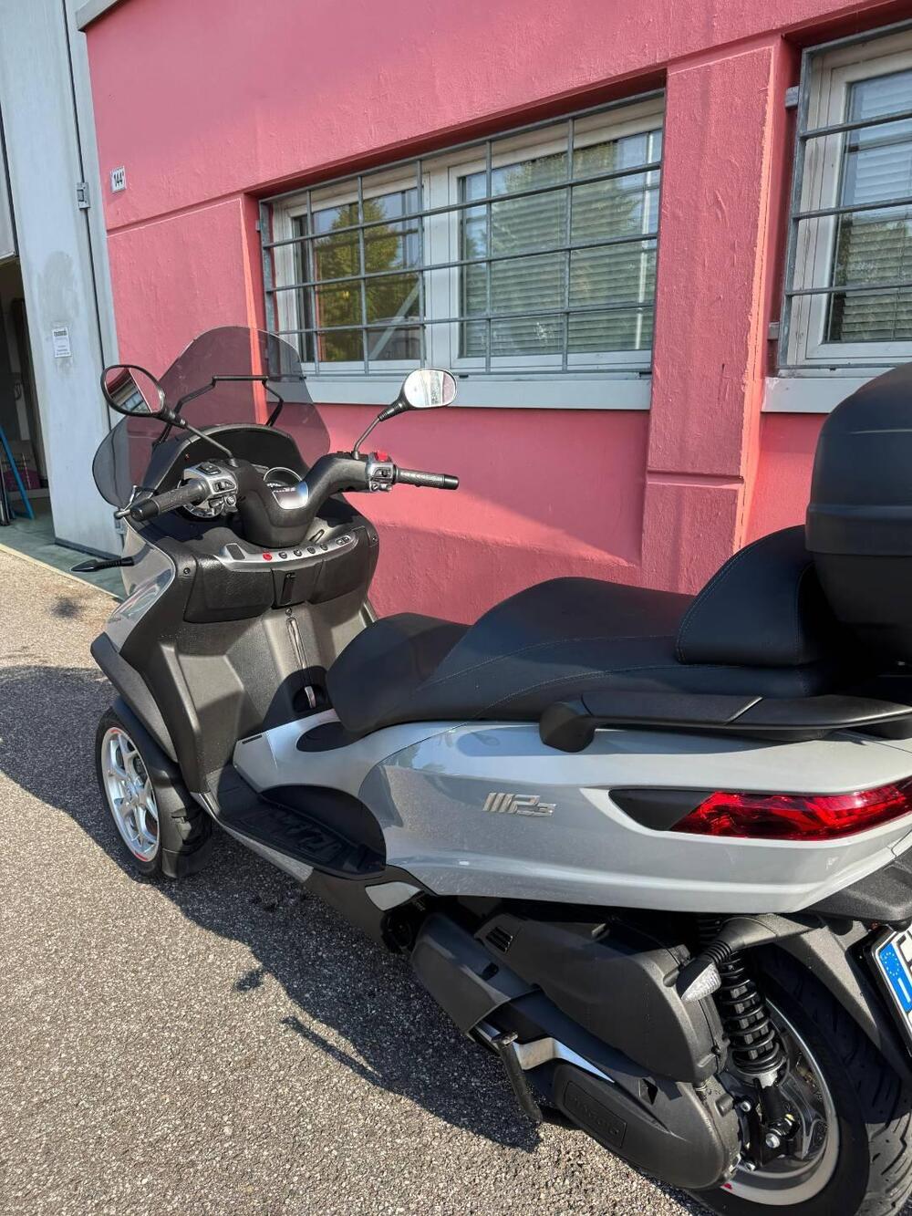 Piaggio MP3 400 ABS Hpe (2021 - 22) (9)