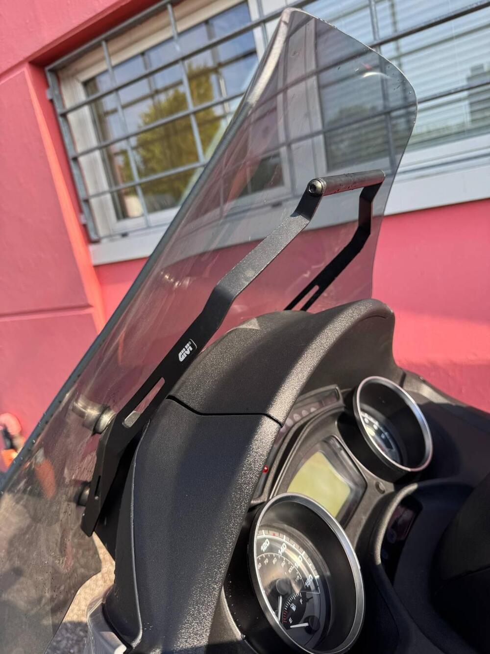 Piaggio MP3 400 ABS Hpe (2021 - 22) (11)