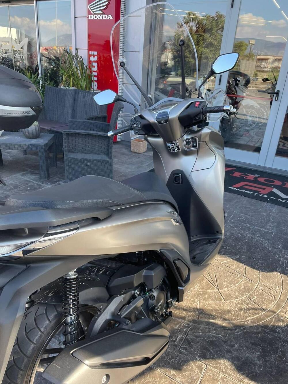 Honda SH 350 (2021 - 24) (6)