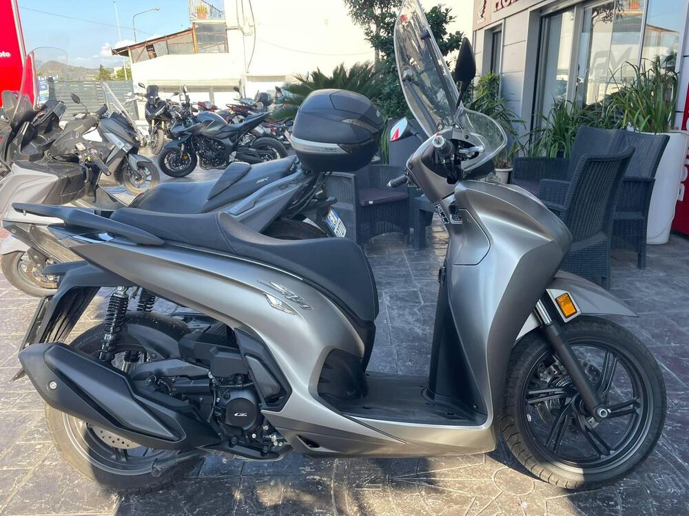Honda SH 350 (2021 - 24) (9)