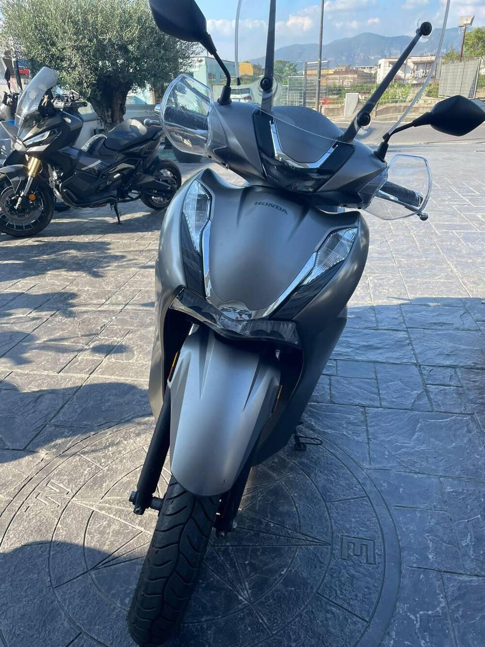 Honda SH 350 (2021 - 24) (11)