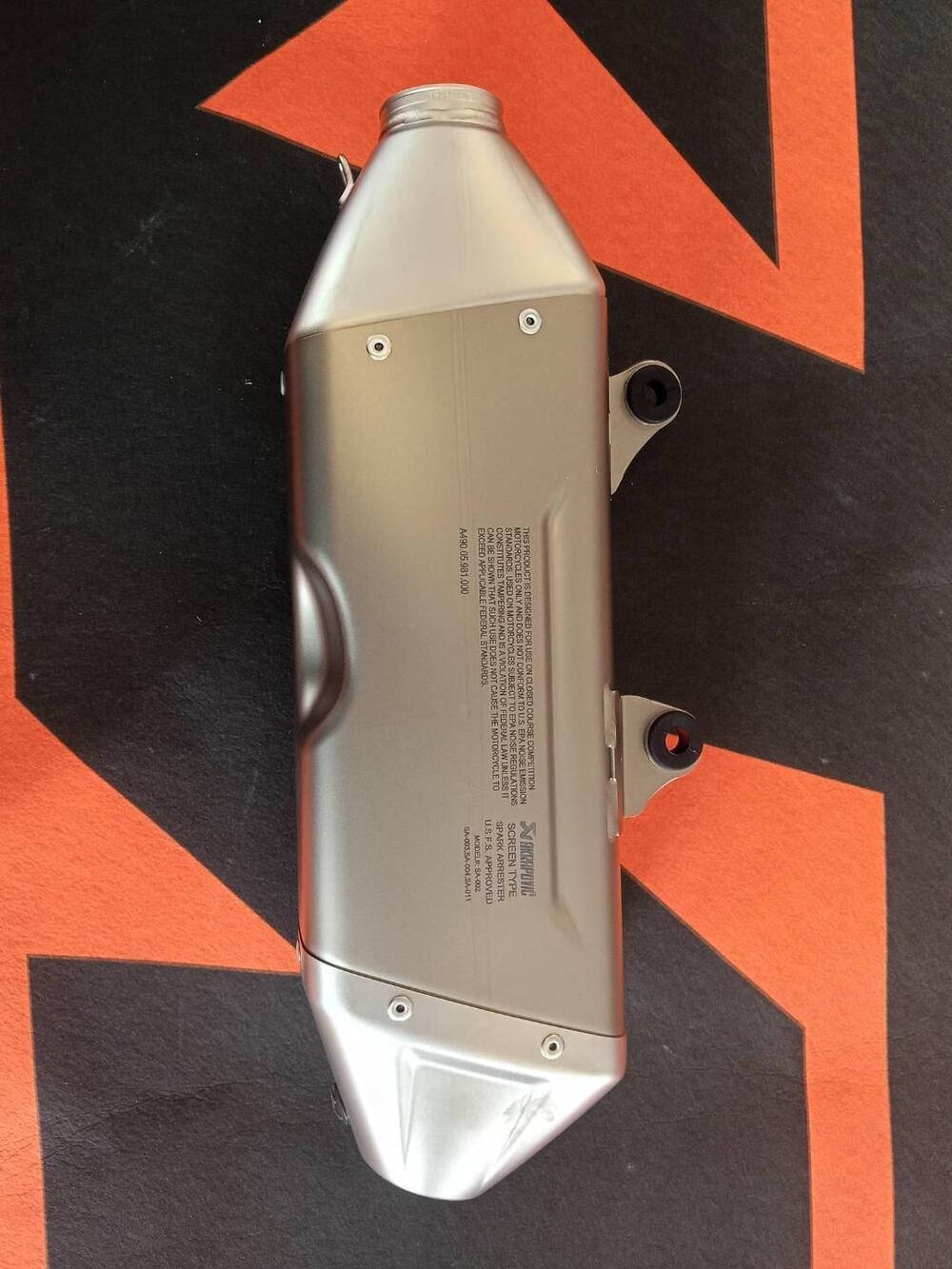 TERMINALE AKRAPOVIC PER KTM 250-350 2024-2026 (2)