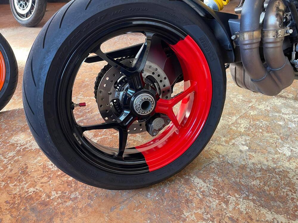 Ducati Hypermotard 950 RVE (2022 - 25) (14)
