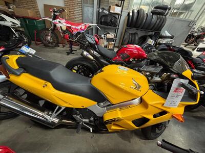 Honda VFR 800 (1998 - 01) usata