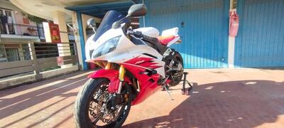 Yamaha YZF R6 (2006 - 07) usata