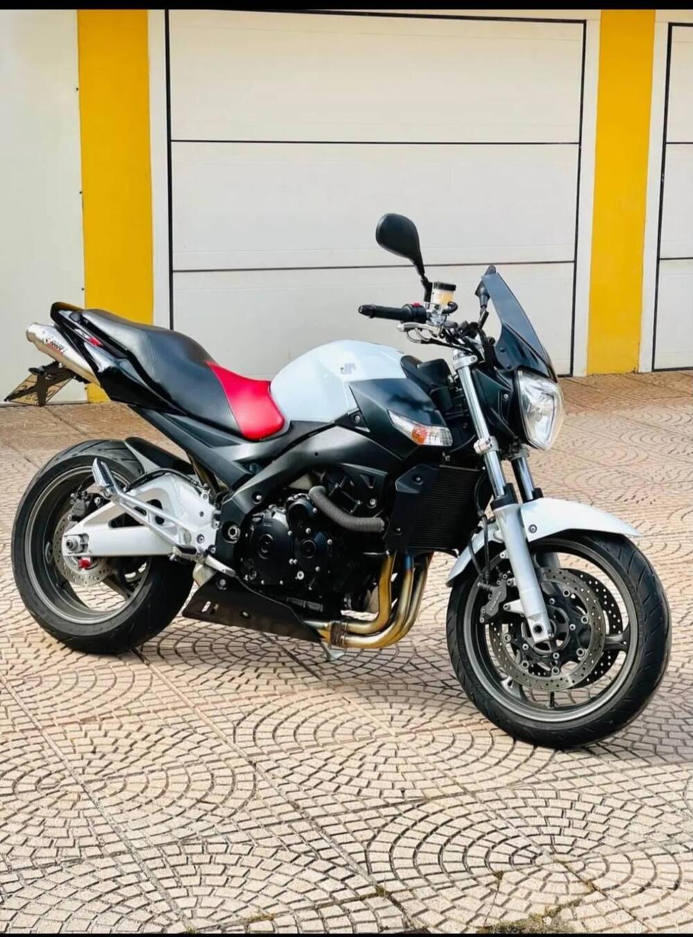 Suzuki GSR 600 (2006 - 11) (5)