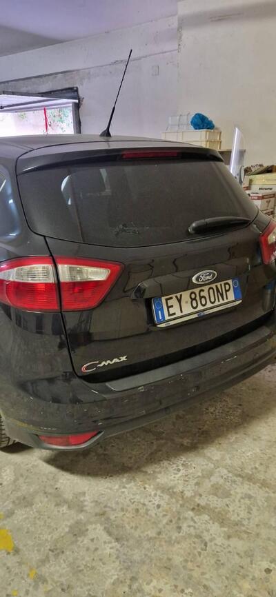 Ford C-Max 1.6 TDCi 95CV Titanium del 2015 usata a Nocera Superiore