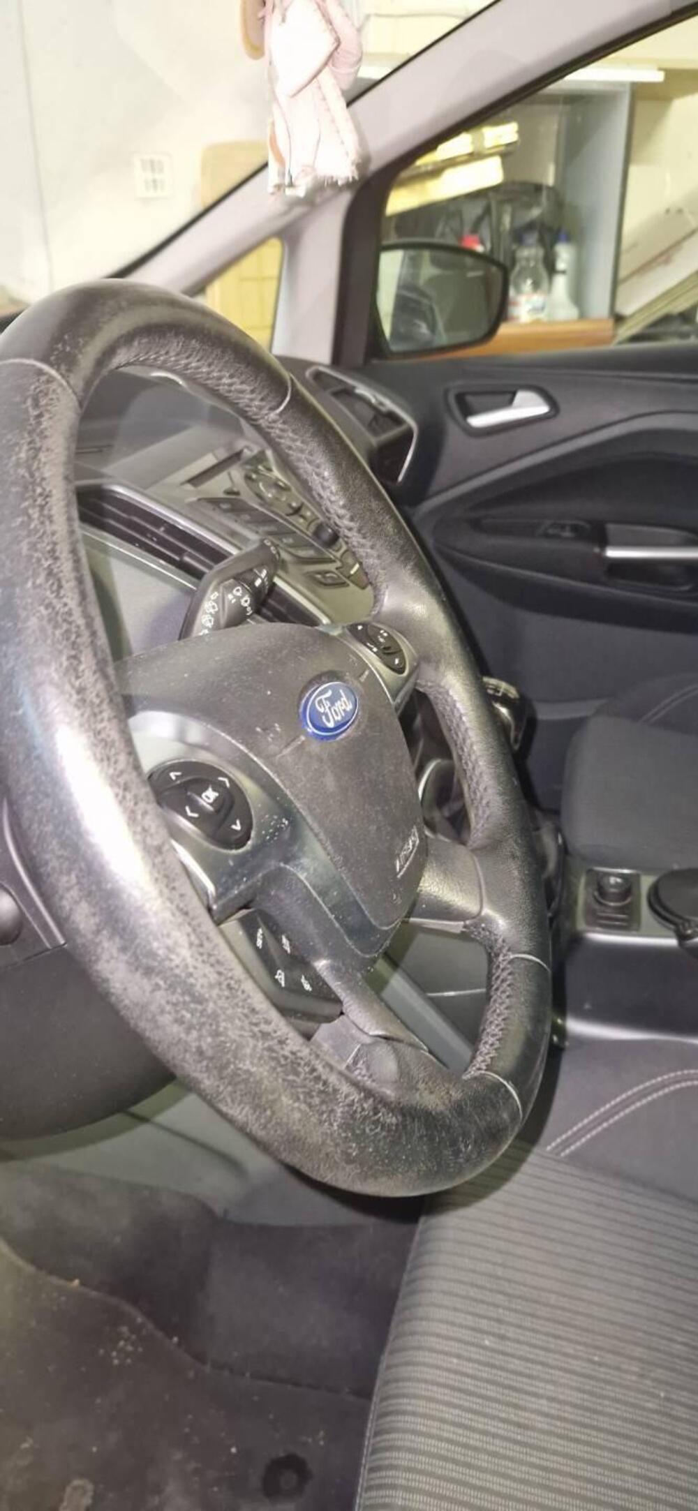 Ford C-Max usata a Salerno (9)