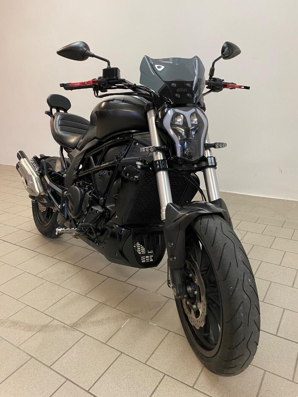 Benelli 502 C (2019 - 20) (3)