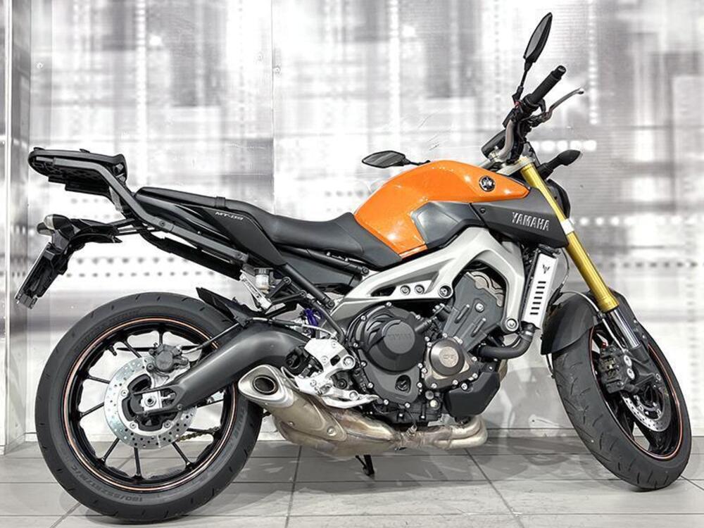 Yamaha MT-09 (2013 - 15) (8)