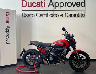Ducati Scrambler 800 Full Throttle (2023 - 24) usata