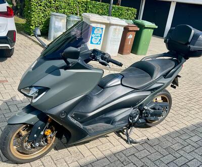 Yamaha T-Max 560 Tech Max (2021) usata