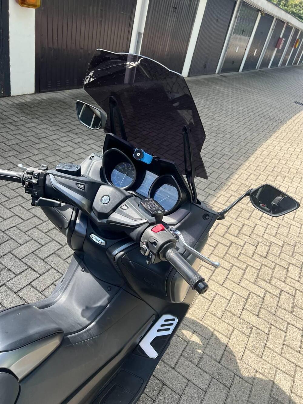 Yamaha T-Max 560 Tech Max (2021) (3)