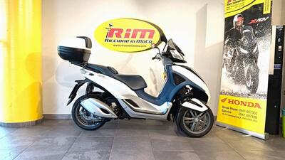 Piaggio Mp3 300 ie Yourban ERL (2011 - 17) usata