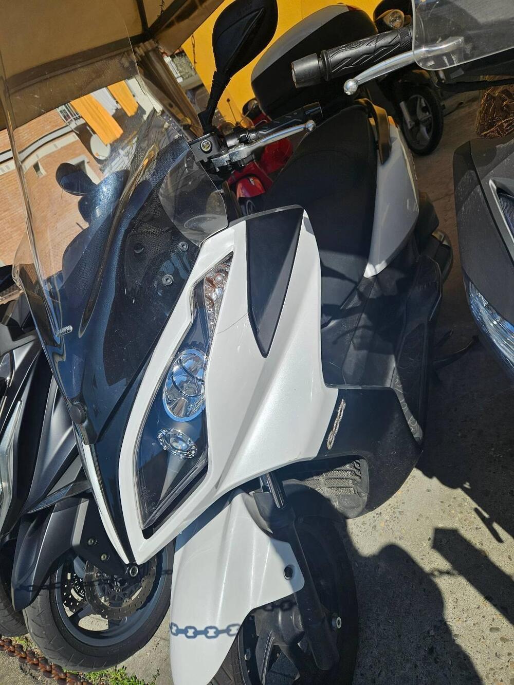 Kymco Downtown 300i (2009 - 17) (3)