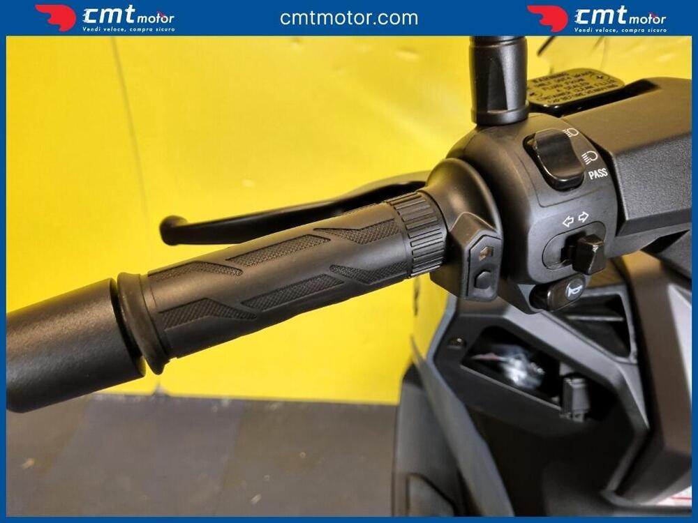 Kl Brera 300 (2022 - 25) (11)