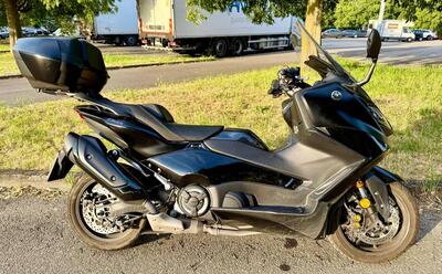 Yamaha T-Max 560 Tech Max (2022 - 24) usata