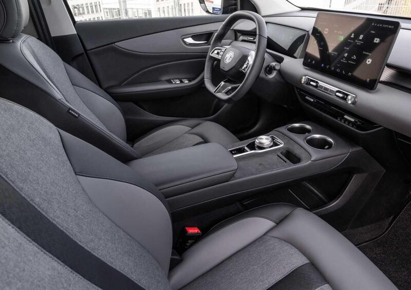 Mg MGS5 (2025-->>) (8)