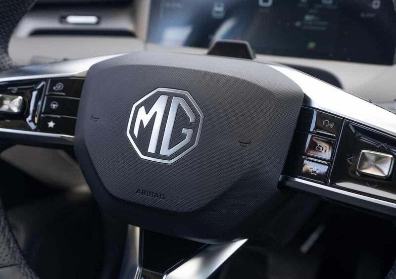 Mg MGS5 (2025-->>) (15)