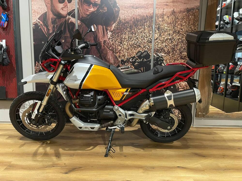 Moto Guzzi V85 TT (2021 - 23)