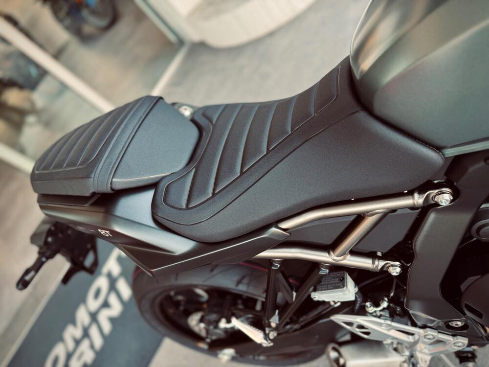 Suzuki GSX-8T (2025 - 26) (9)