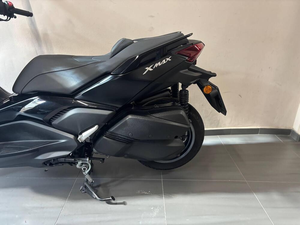 Yamaha X-Max 300 Tech Max (2021 - 24) (3)