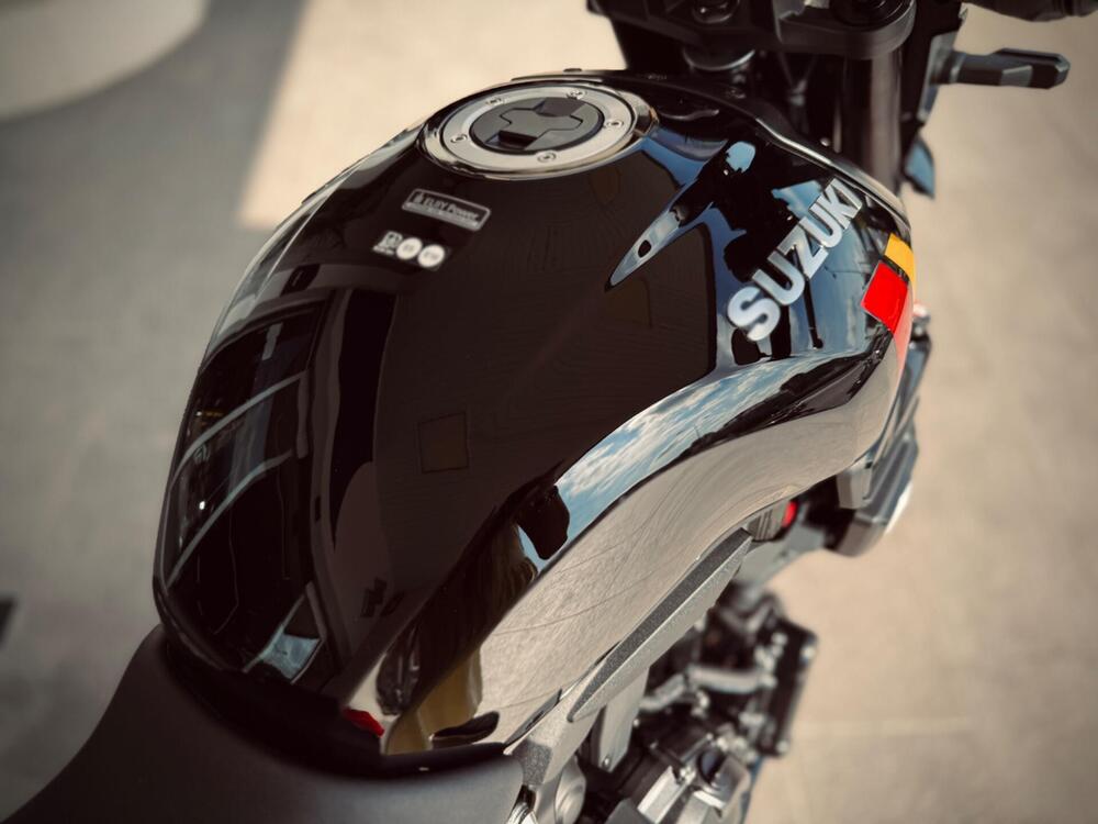 Suzuki GSX-8TT (2025 - 26) (10)